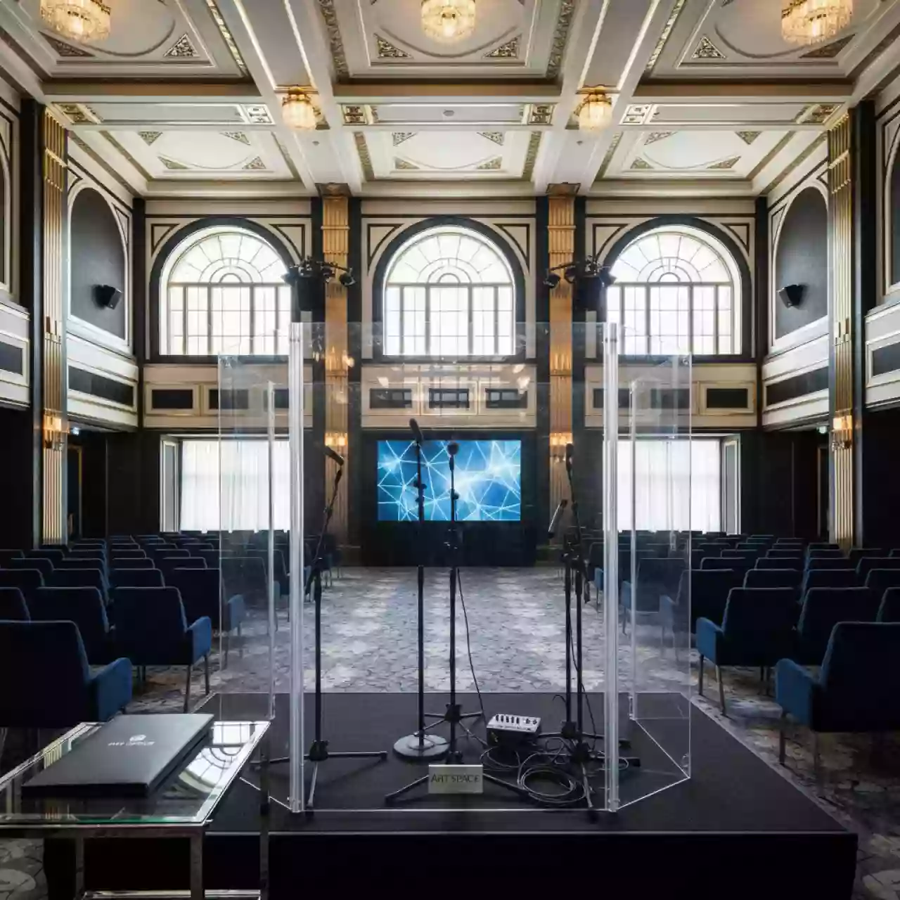 Аренда Драмшилд в МФК «Горный» — ART SPACE