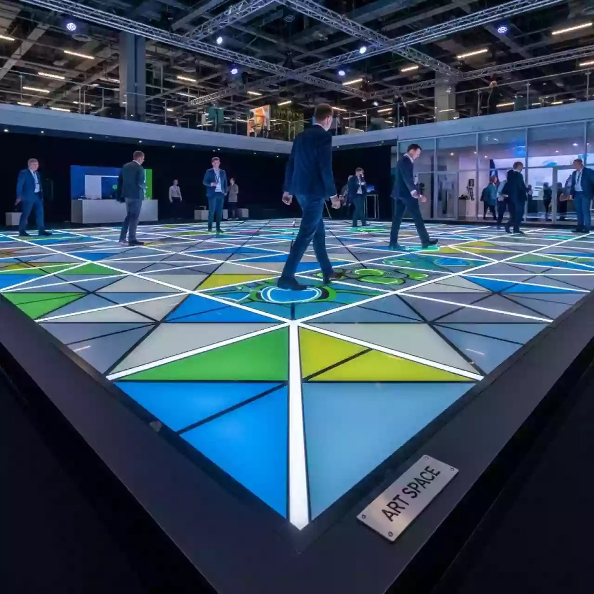 Аренда Думаю шаг за шагом в Gamma Sirius — ART SPACE