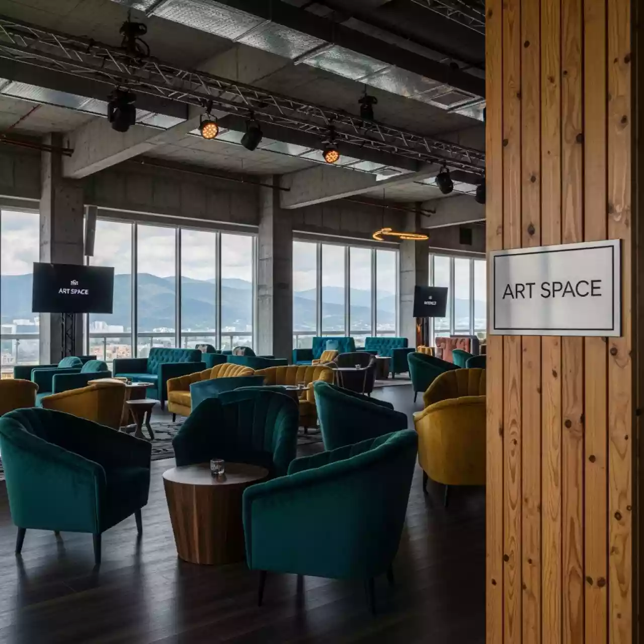 Аренда Дворянский стиль в Skypark Sochi — ART SPACE