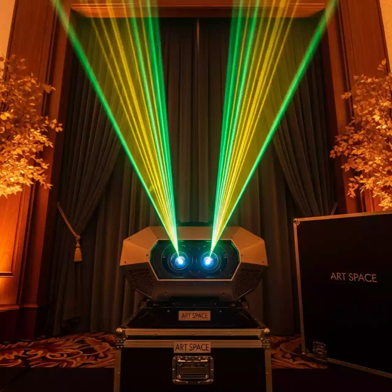 Аренда Эффект лазерный двухлучевой в Radisson Collection Paradise — ART SPACE