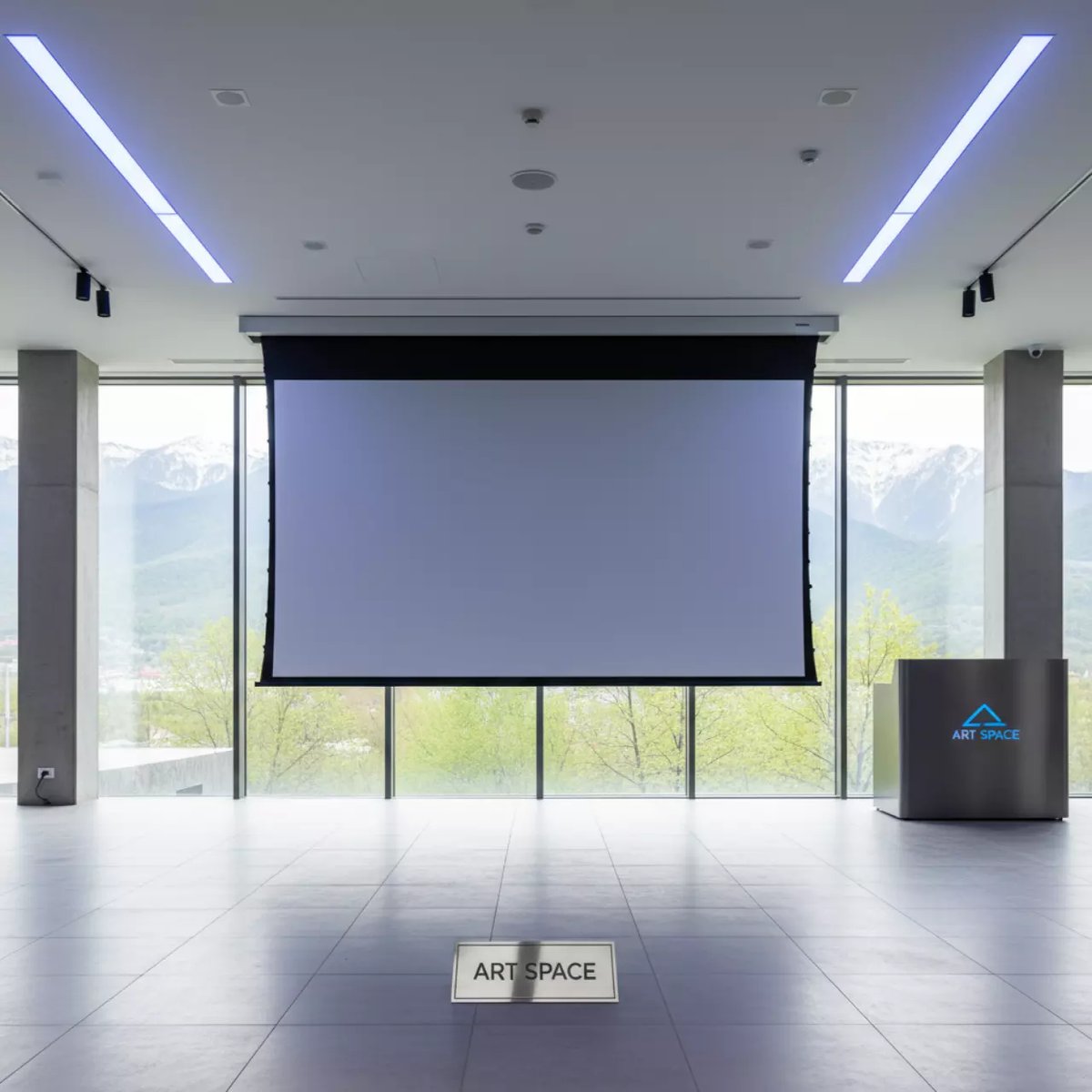 Аренда Экран для проектора с электроприводом Premier Taurus 4 3 488x366 MW PE W в Skypark Sochi — ART SPACE