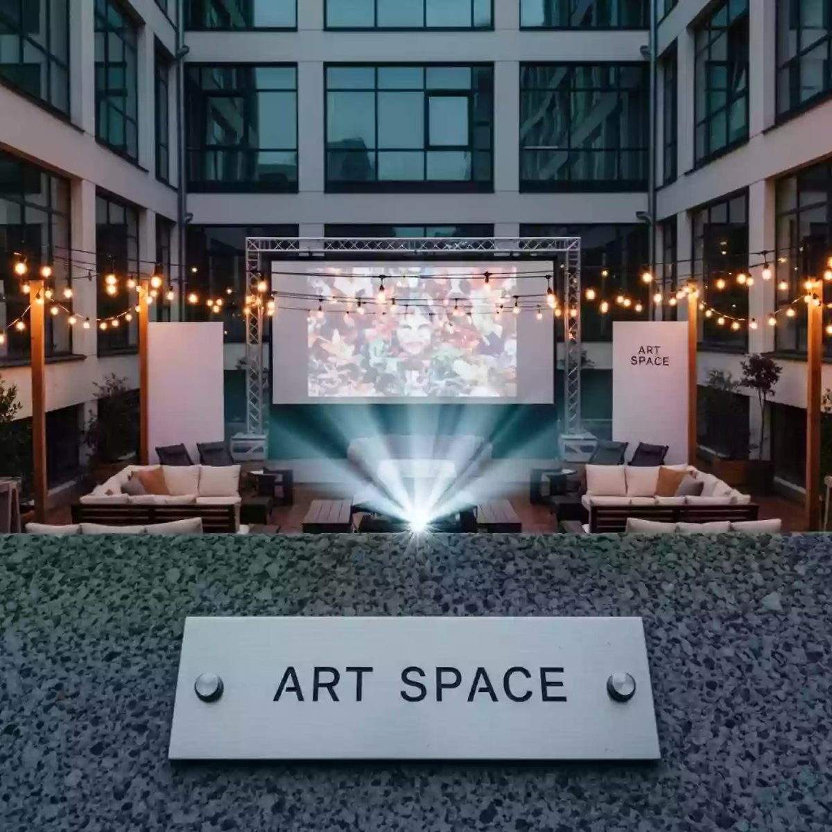 Аренда Экран для уличного кинотеатра в Courtyard by Marriott Sochi — ART SPACE