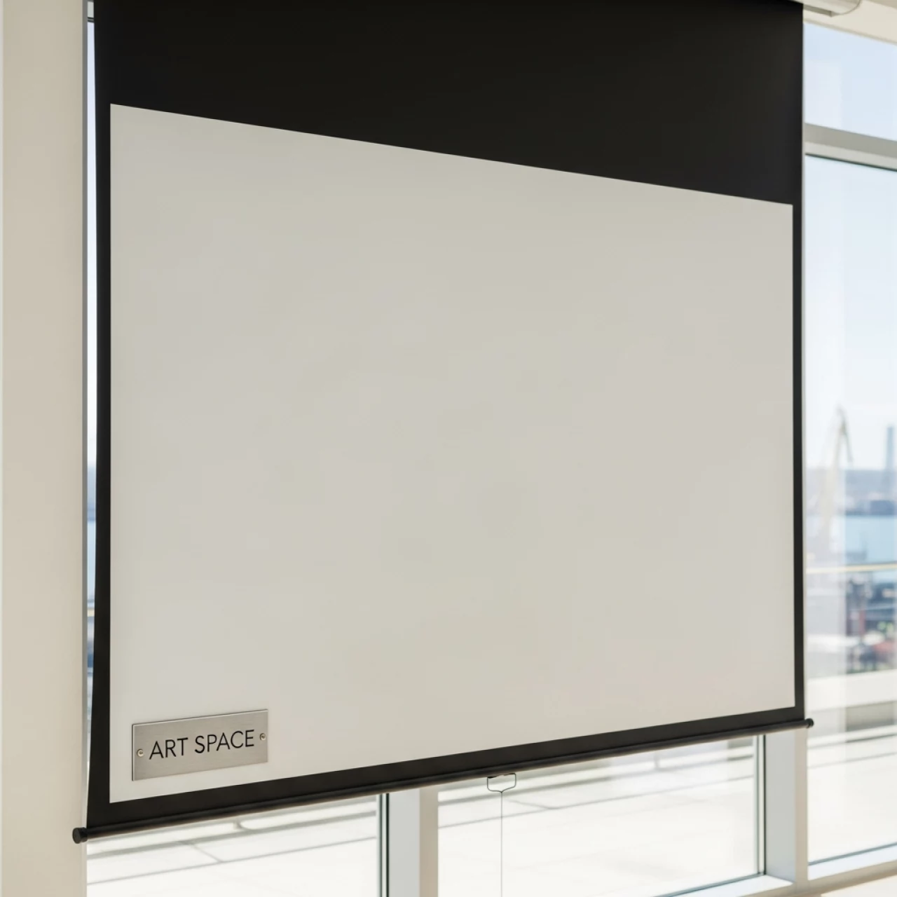 Аренда Экран настенный Lumien Master Picture LMP 100108 171х128 165х122 4 3 MW на территории Морпорта Сочи — ART SPACE