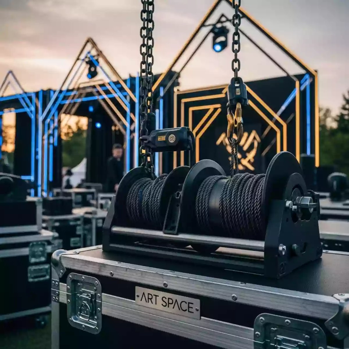 Аренда Электролебедки и риггинг в Sport Inn Hotel & Wellness — ART SPACE