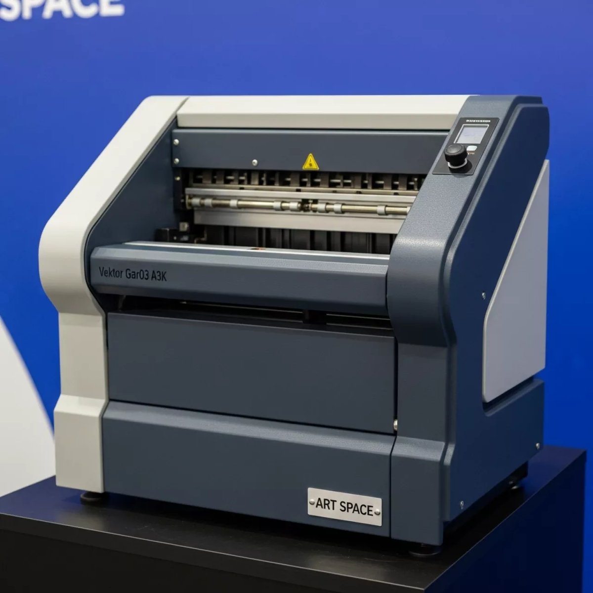 Аренда Фальцовщик фолдер Vektor Gar03 A3K в ледовом дворце «Большой» — ART SPACE