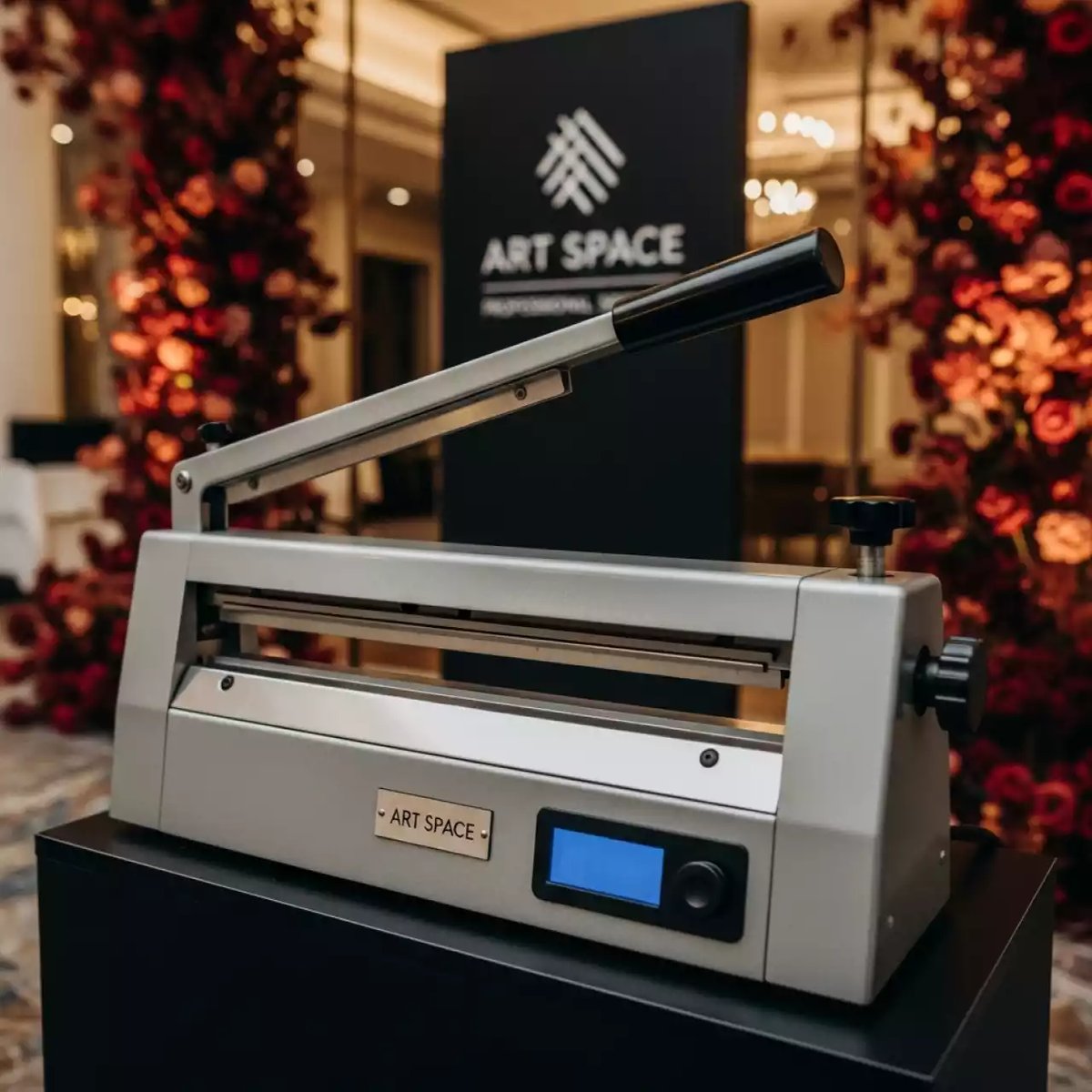 Аренда Фальцовщик Welltec SecureFold 4120s PM6 в Cosmos Sochi Hotel — ART SPACE