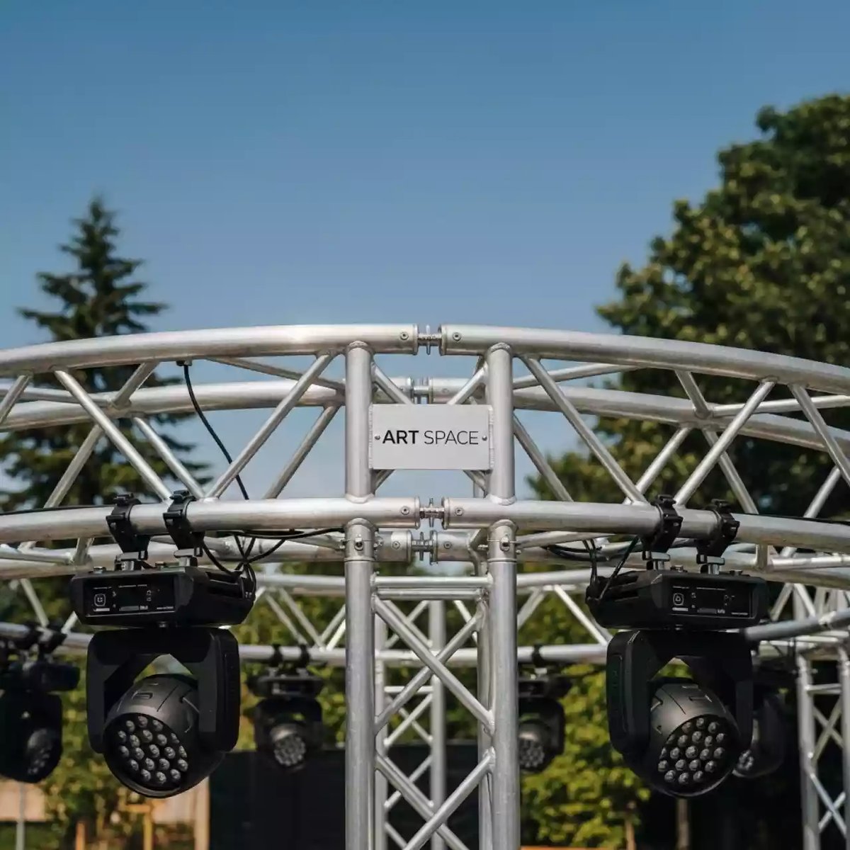 Аренда Ферма круглая 5 м 390х390 из 6 секций в парке «Ривьера» — ART SPACE