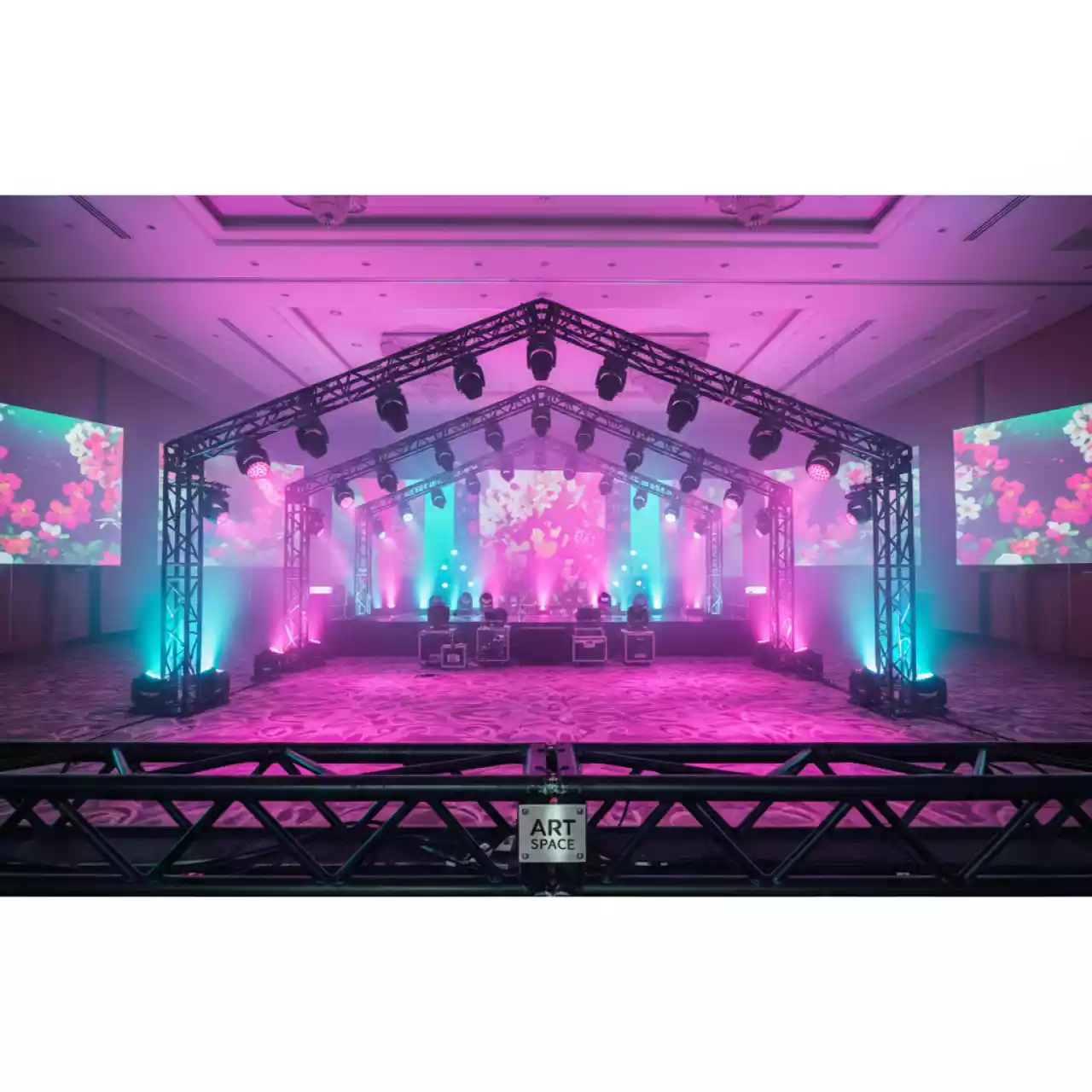 Аренда Ферма Prolyte черная 290х290 в Mövenpick Hotel — ART SPACE