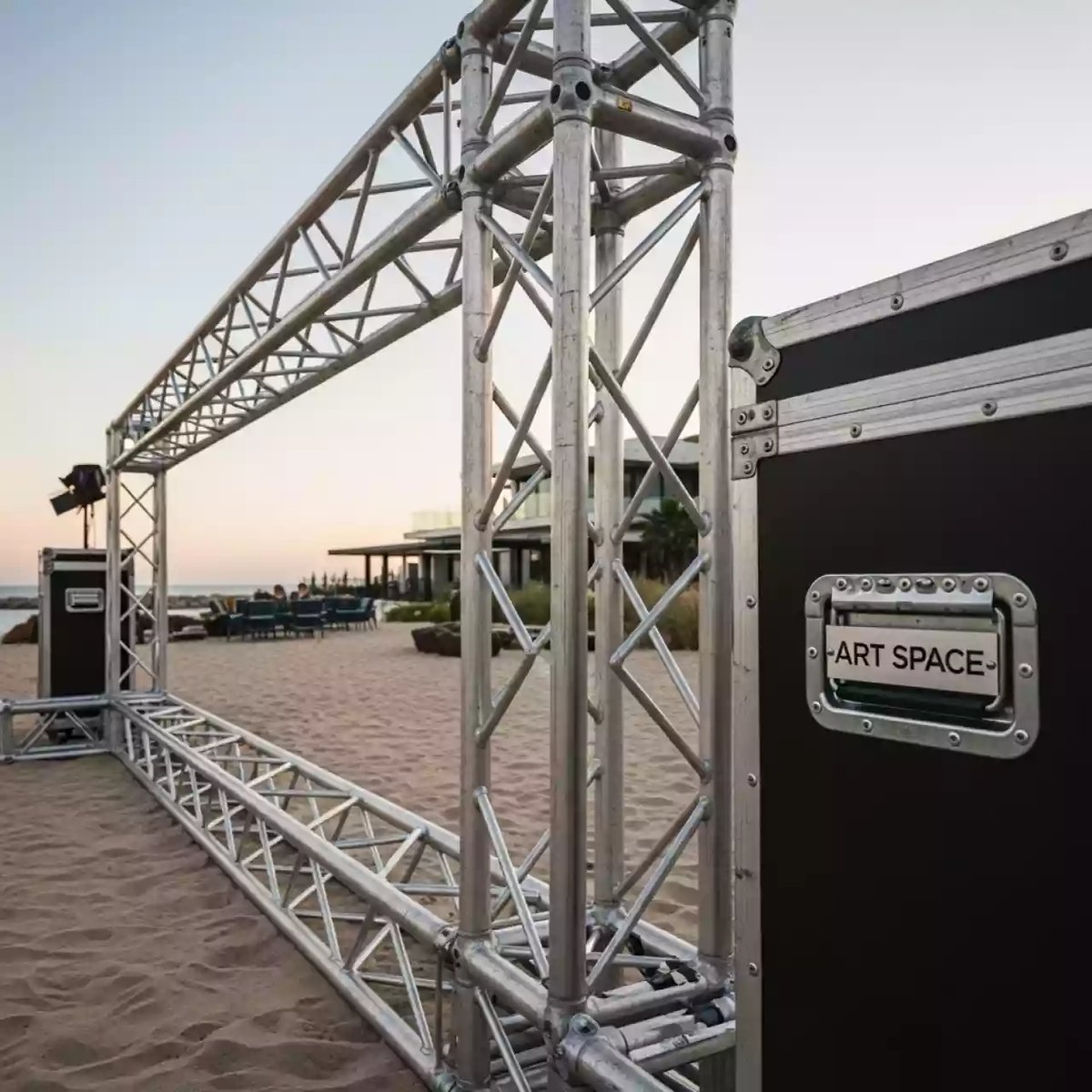 Аренда Фермовая конструкция под баннер 6х3 м на пляже «Мандарин» — ART SPACE