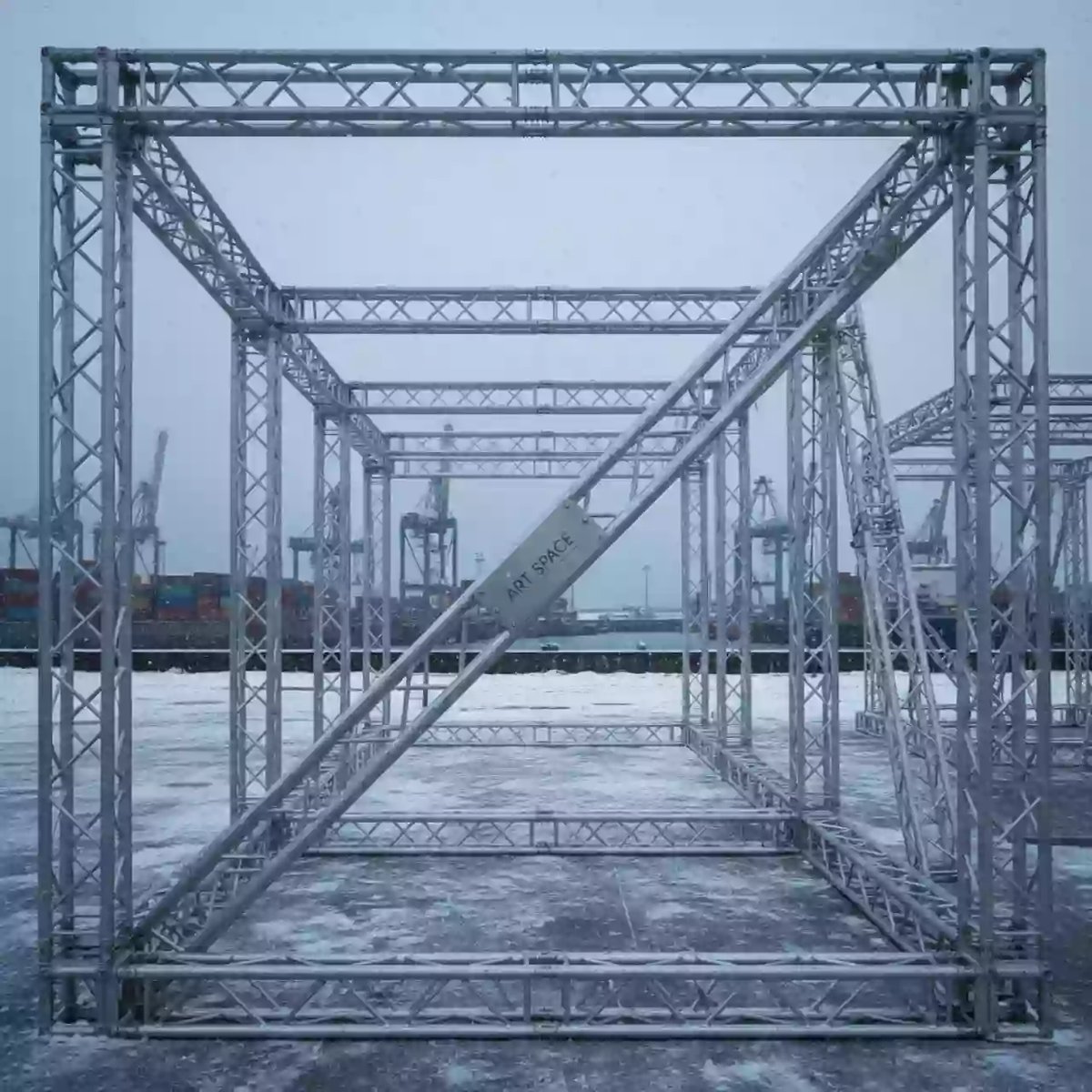 Аренда Фермы алюминиевые PKC 2900C на территории Морпорта Сочи — ART SPACE