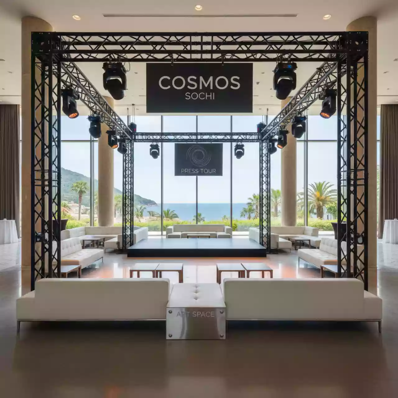 Аренда Фермы и фермовые конструкции в Cosmos Sochi Hotel — ART SPACE