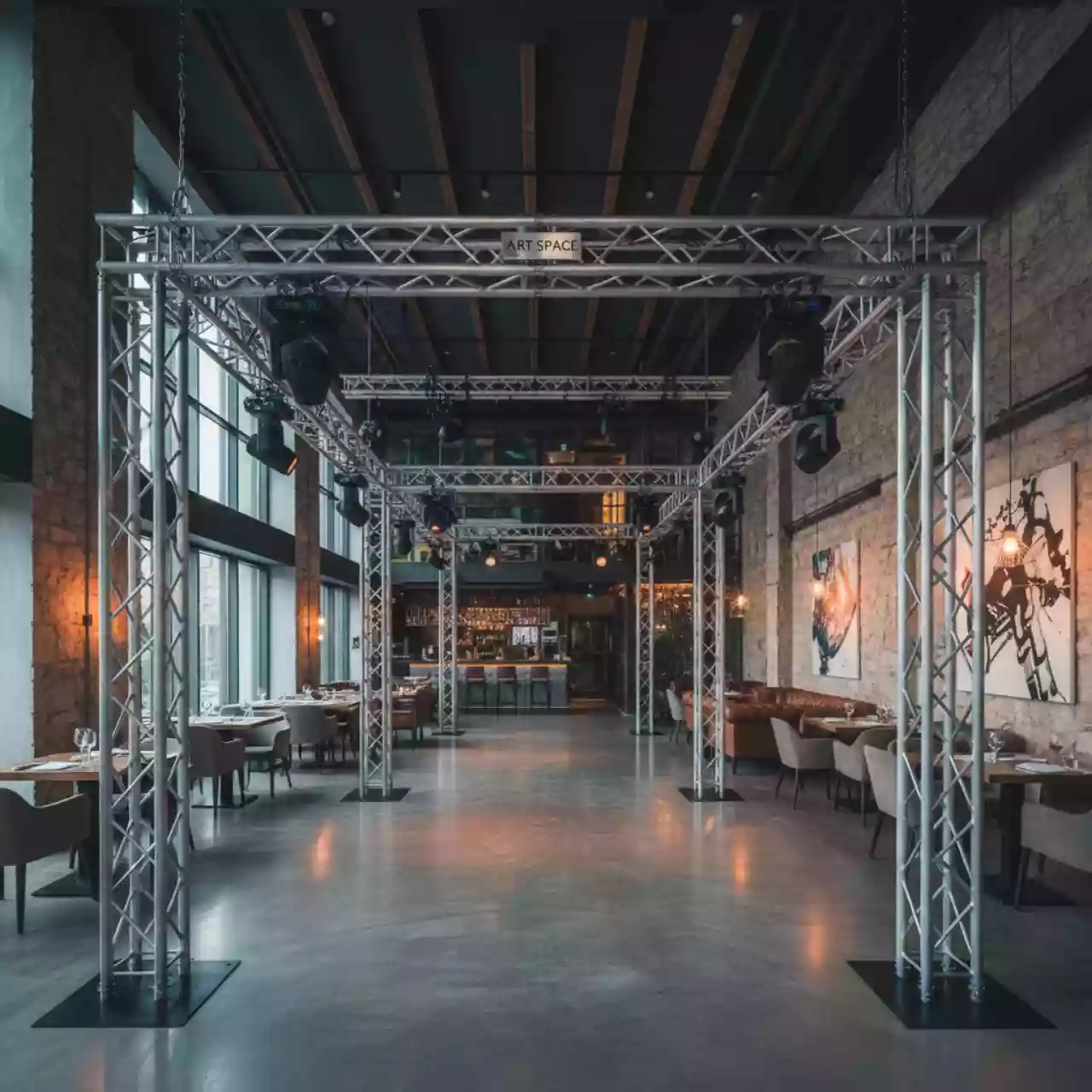 Аренда Фермы квадратного сечения Prolyte в ресторане «Баран-Рапан» — ART SPACE