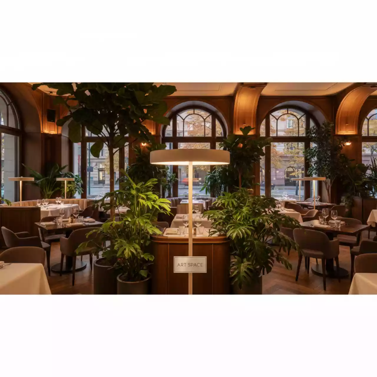 Аренда Фитолампы и фитосветильники белые кремовые в ресторане «Brunello» — ART SPACE