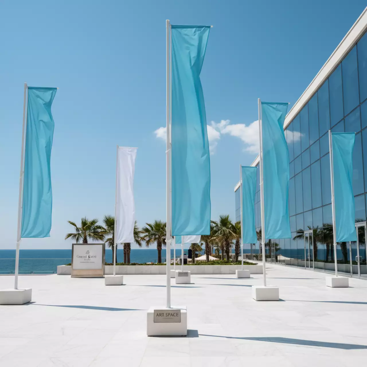 Аренда Флаги Паруса и виндеры в Grand Karat Sochi — ART SPACE