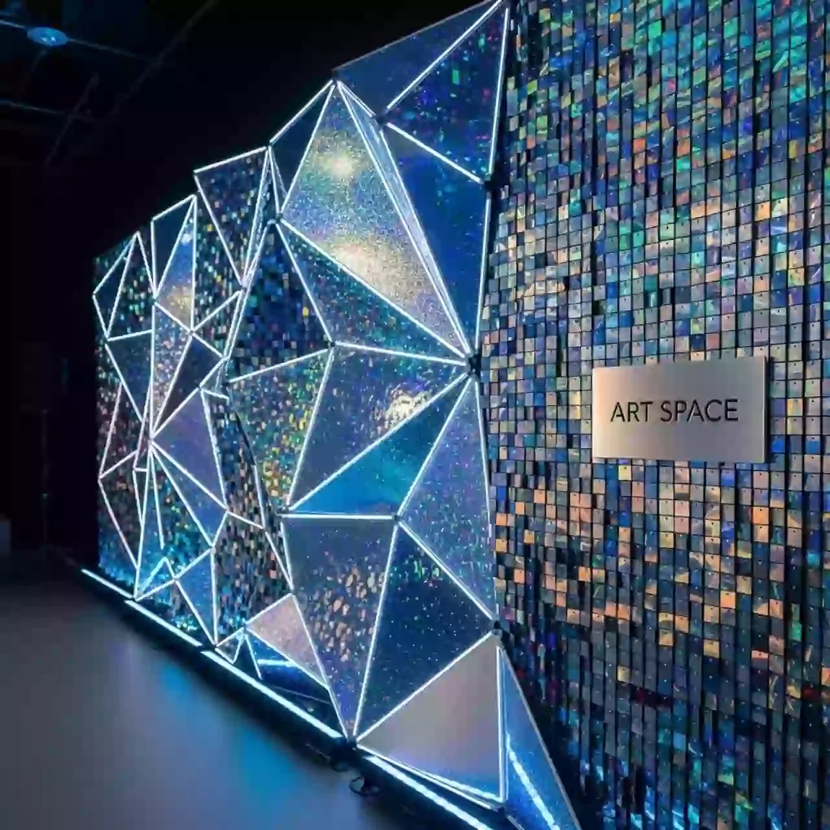 Аренда Фон сверкающий на территории Морпорта Сочи — ART SPACE