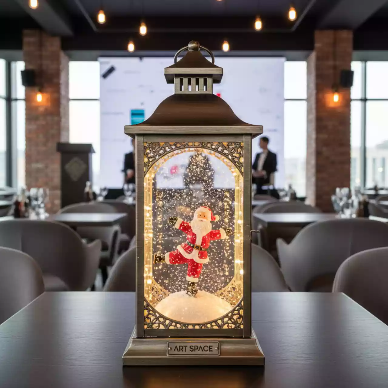 Аренда Фонарь новогодний Winter Glade Санта Клаус на коньках в ресторане «Сыроварня» — ART SPACE