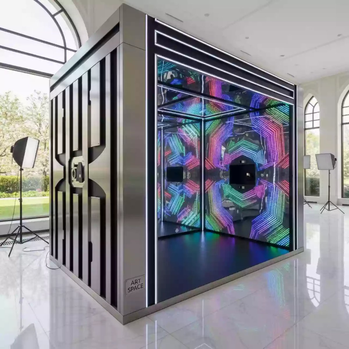 Аренда Фотобудка LED калейдоскоп в Swissôtel Resort Sochi Kamelia — ART SPACE