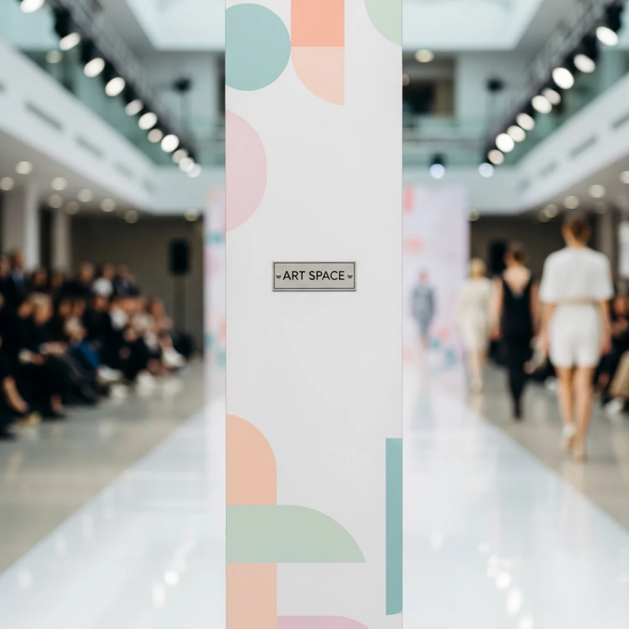 Аренда Фотообои на пластике матовый ламинат 3 мм 147х300 см в ОКЦ «Галактика» — ART SPACE