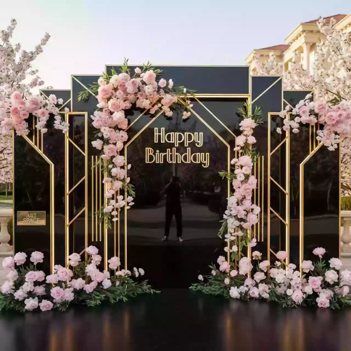 Аренда Фотозона день рождения в Bridge Resort — ART SPACE