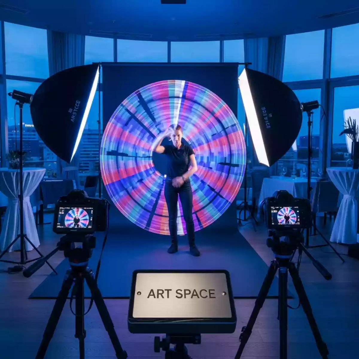 Аренда Фотозона фризлайт в ресторане «Высота 5642» — ART SPACE