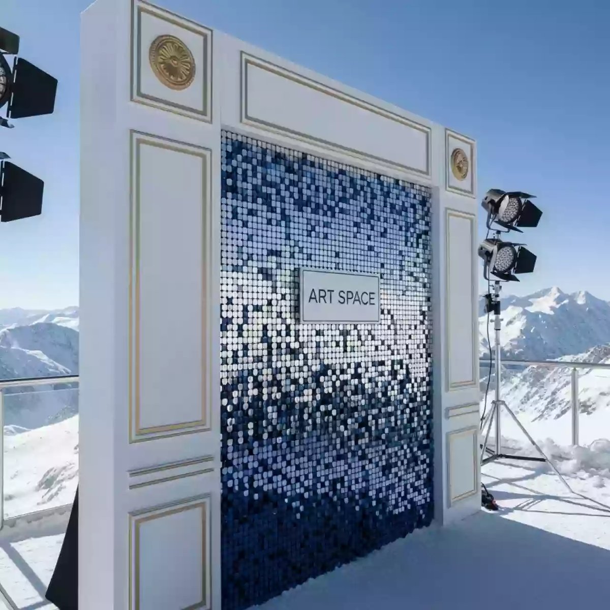 Аренда Фотозона из пайеток Диско на площадке Rosa Peak (2320м) — ART SPACE