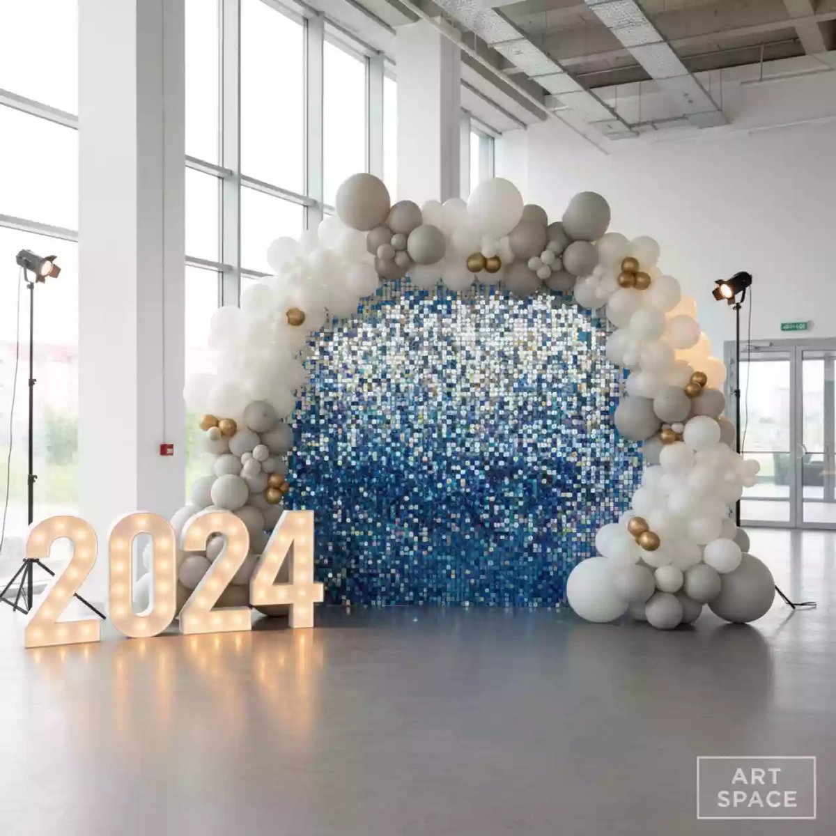 Аренда Фотозона из пайеток с шарами и цифрами в Delta Sirius — ART SPACE
