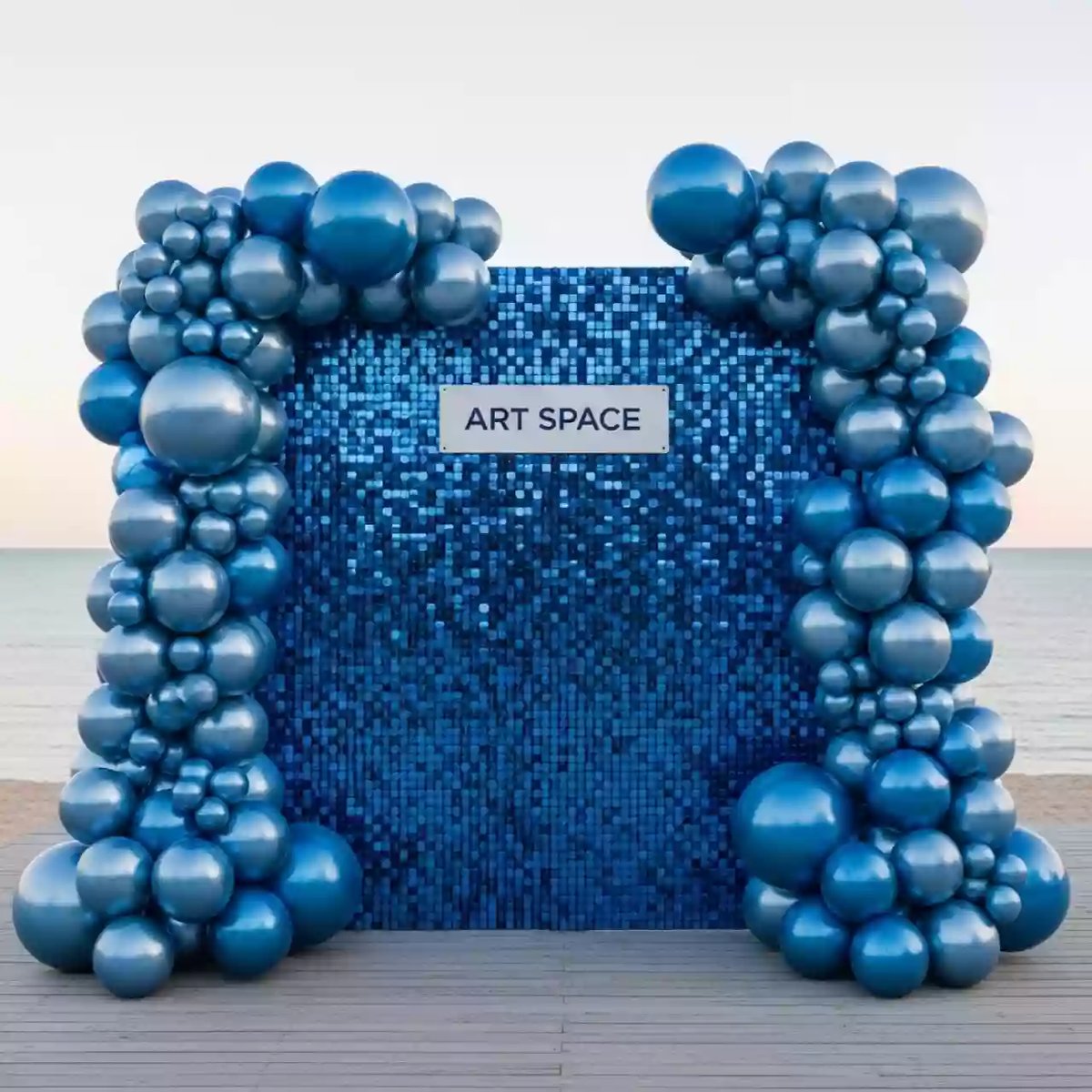 Аренда Фотозона на выпускной из синих пайеток и шаров на пляже «Ривьера» — ART SPACE