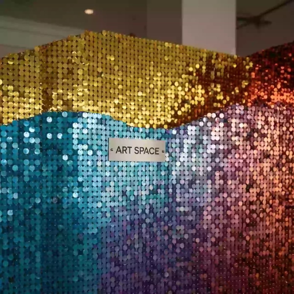 Аренда Фотозона Пайетки в Novotel Resort — ART SPACE