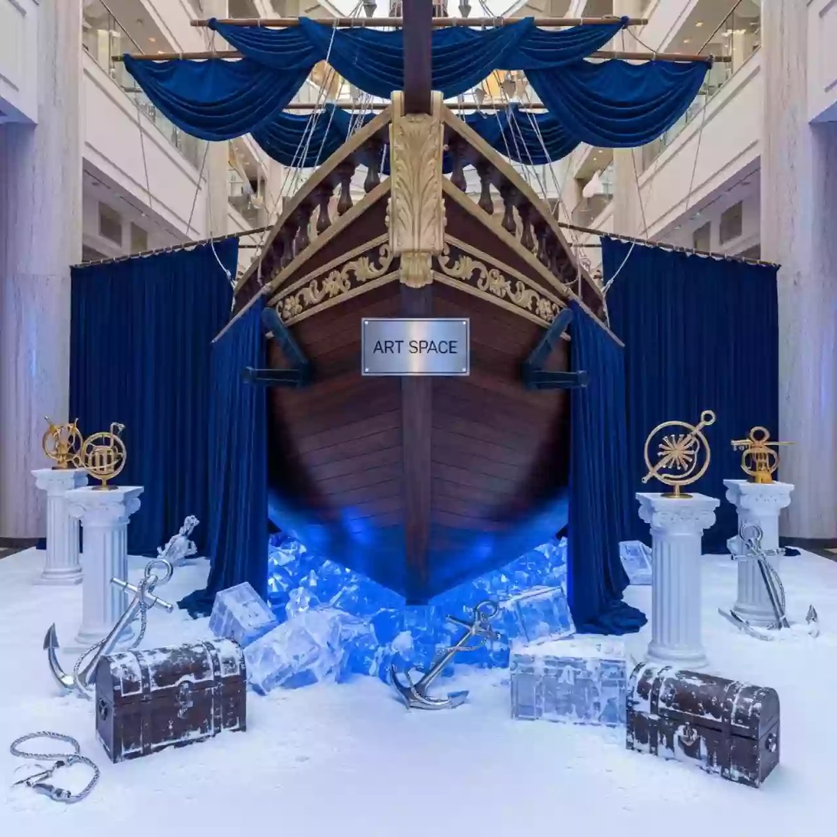 Аренда Фотозона Пираты Карибского моря в Cosmos Sochi Hotel — ART SPACE