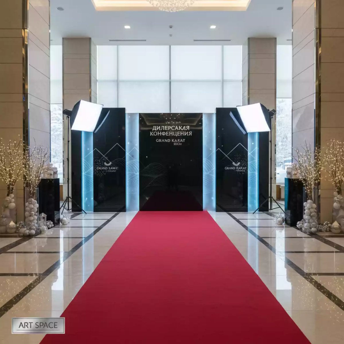 Аренда Фотозона с ковровой дорожкой в Grand Karat Sochi — ART SPACE