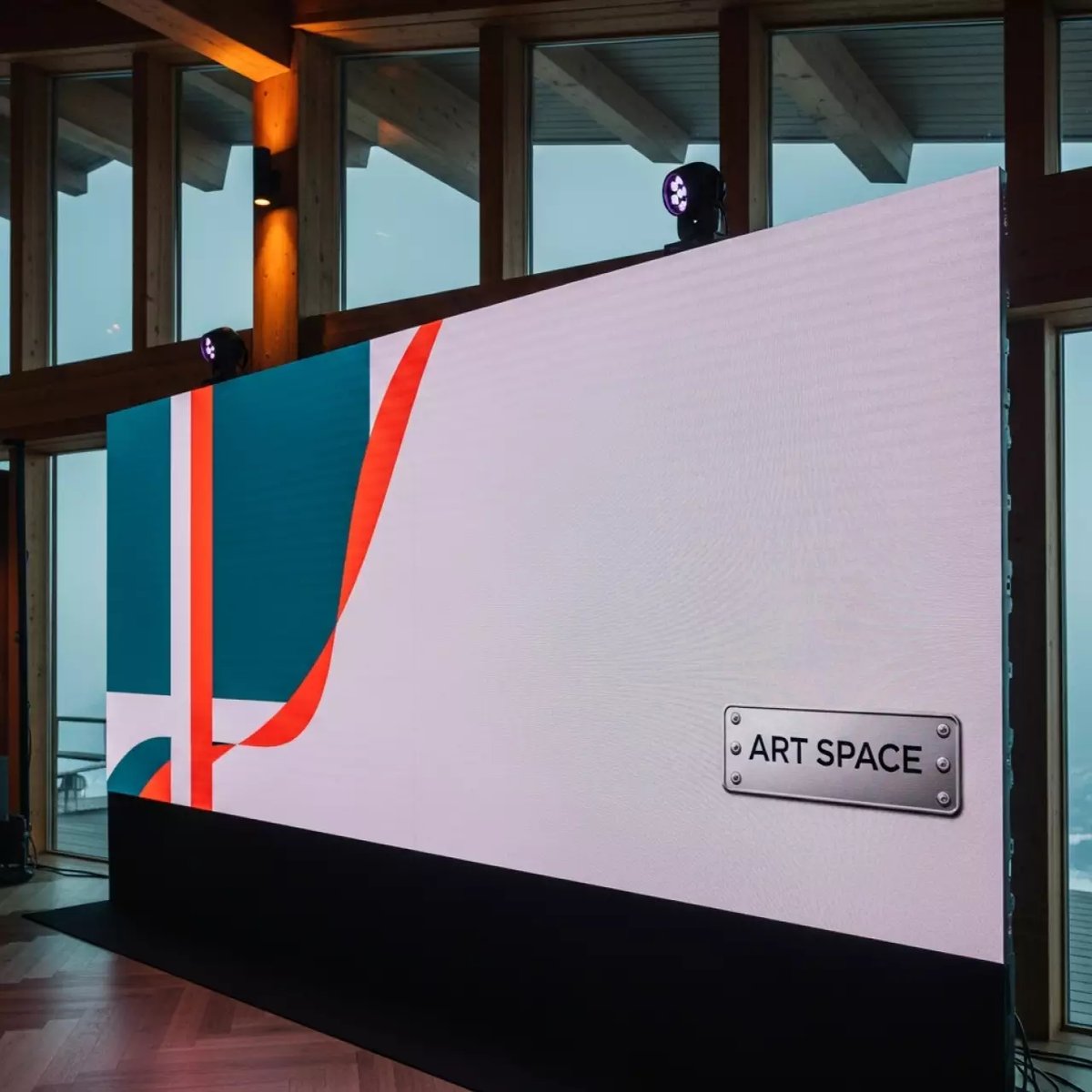 Аренда Фотозона светодиодная прямая 400х250 см на площадке Rosa Peak (2320м) — ART SPACE