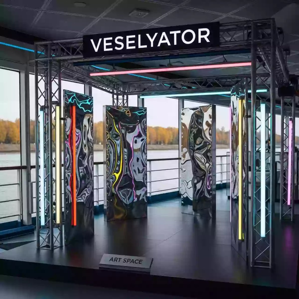 Аренда Фотозона Веселятор на теплоходе «Дагомыс» — ART SPACE