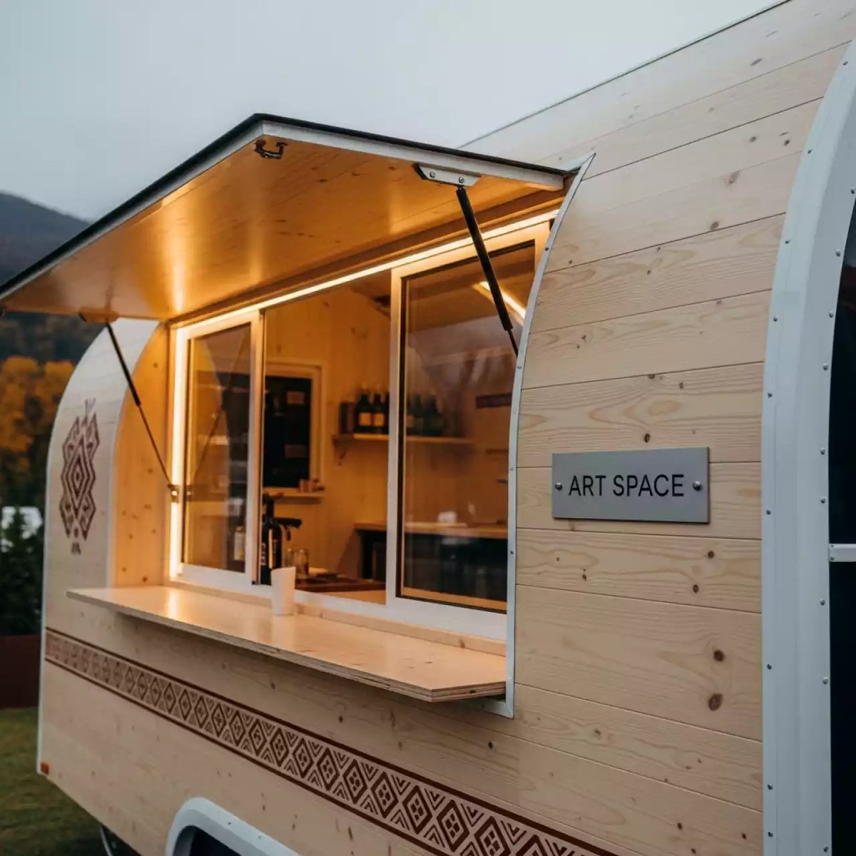 Аренда Фудтрак славянский в Novotel Resort — ART SPACE