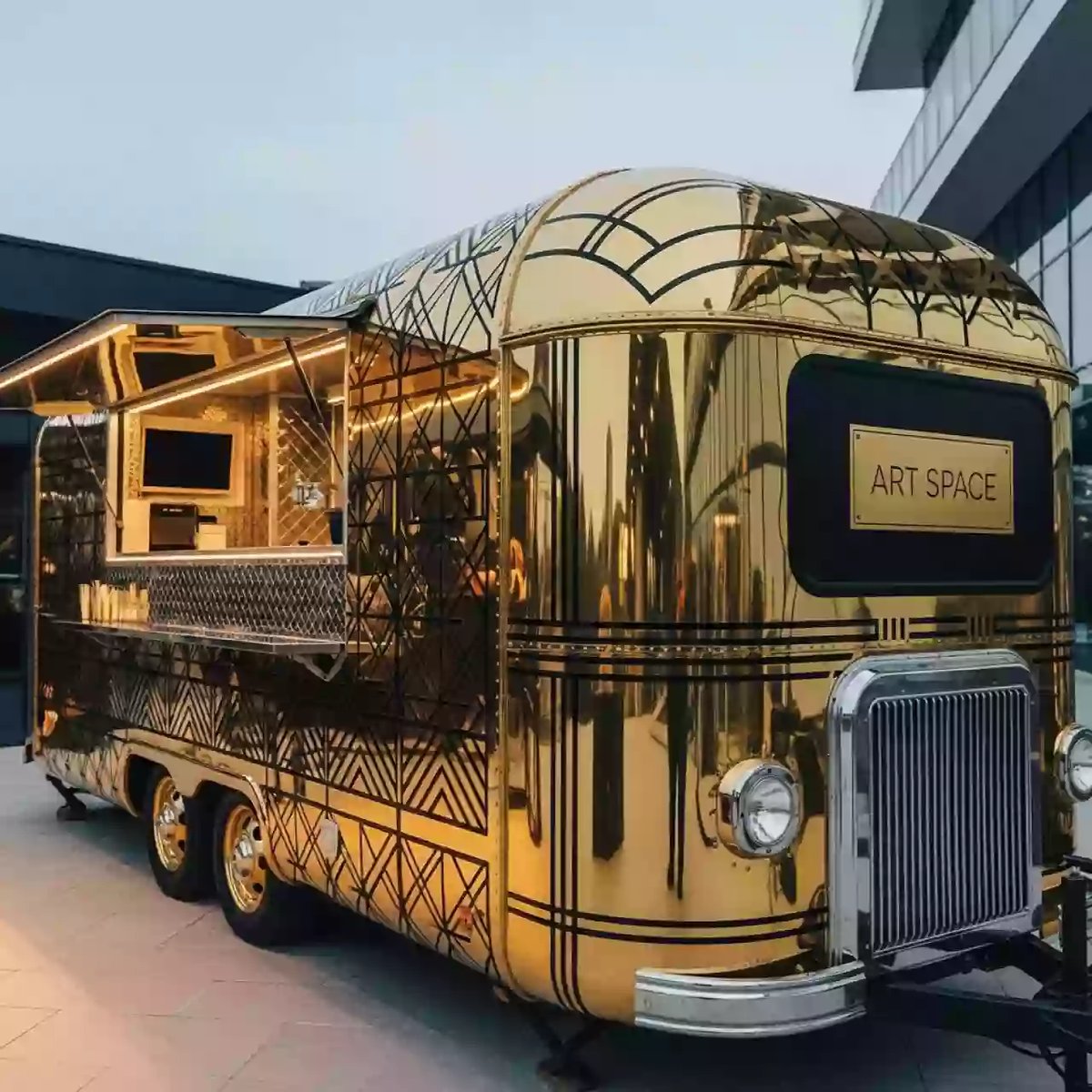 Аренда Фудтрак 'Золотой' в Sport Inn Hotel & Wellness — ART SPACE