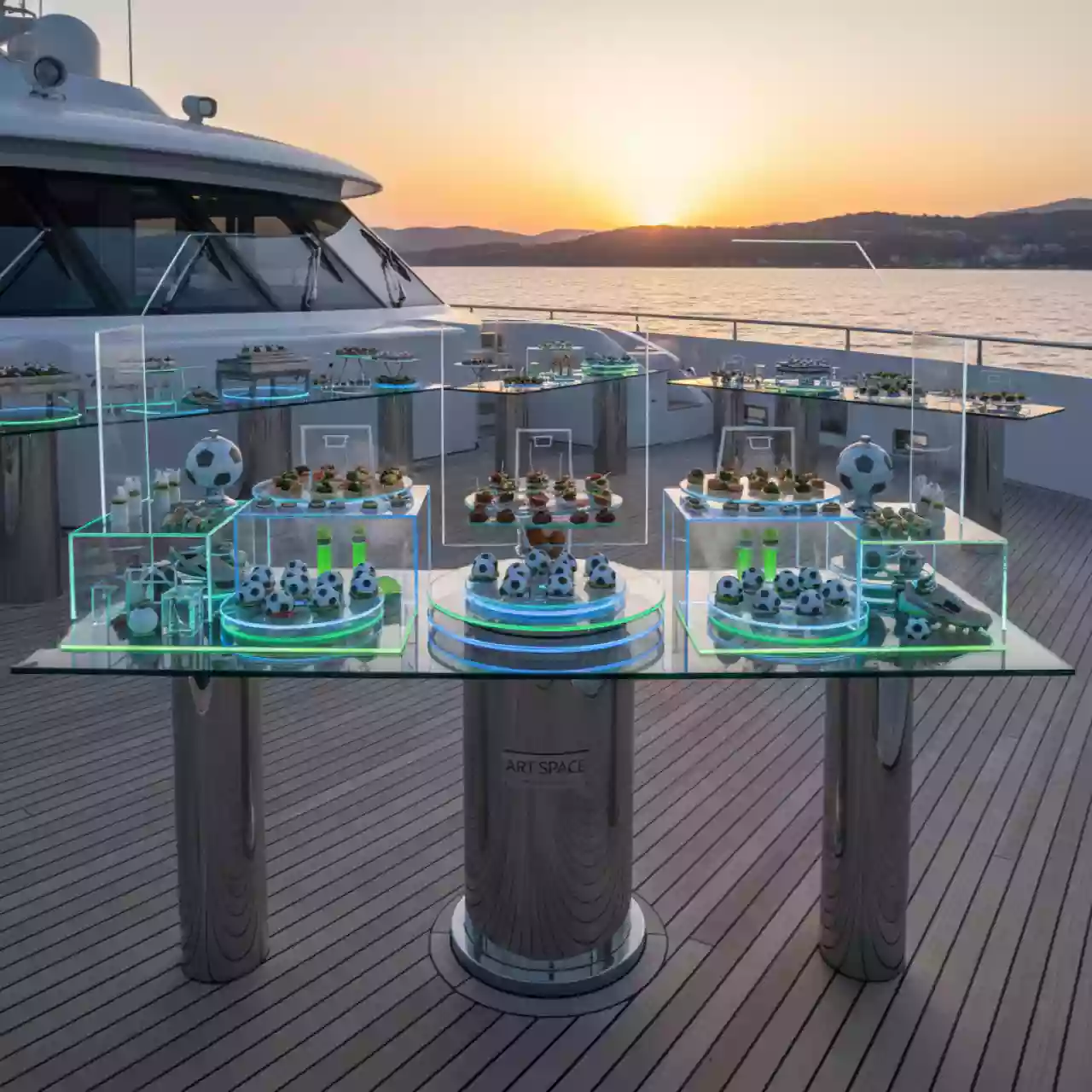 Аренда Фуршет футбольный на VIP-яхте (Имеретинский порт) — ART SPACE