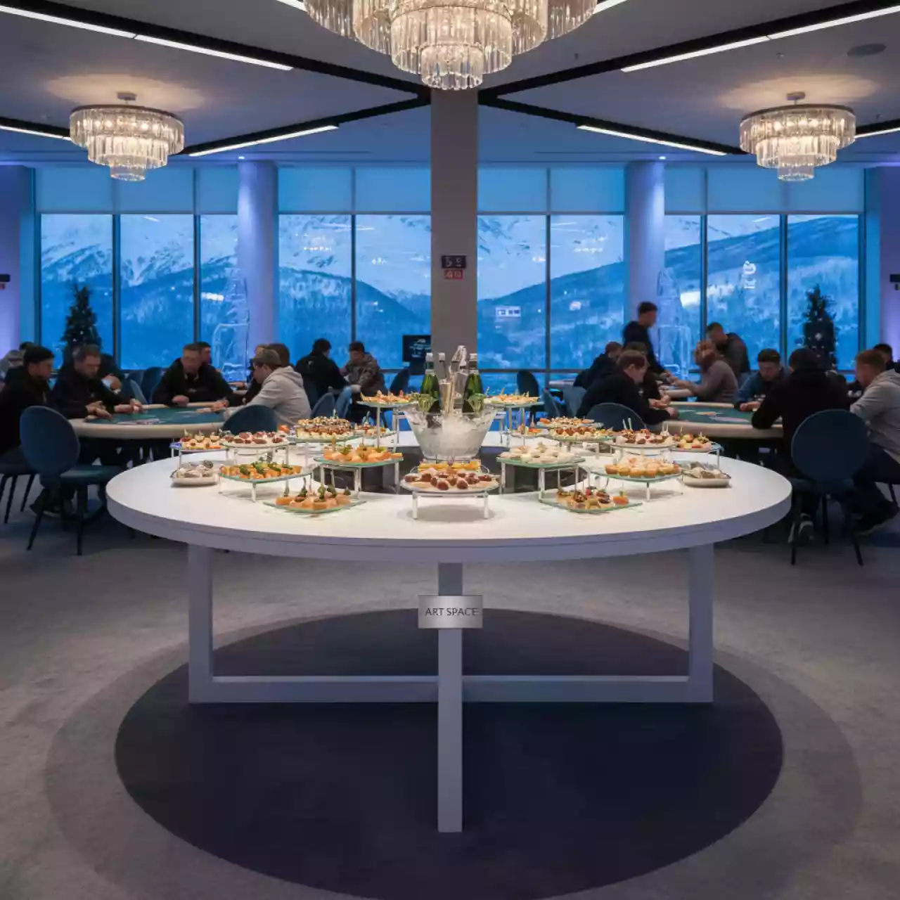 Аренда Фуршетный стол круглый белый диаметр 180 см в ОКЦ «Галактика» — ART SPACE
