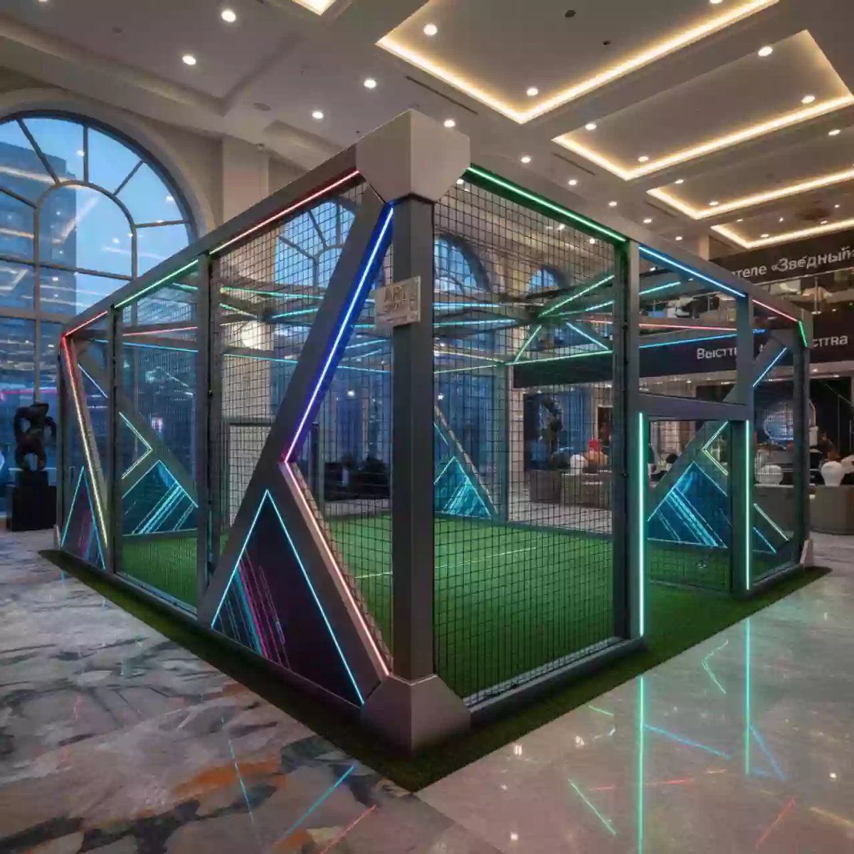 Аренда Футбольная дуэль Квинта в отеле «Звездный» — ART SPACE