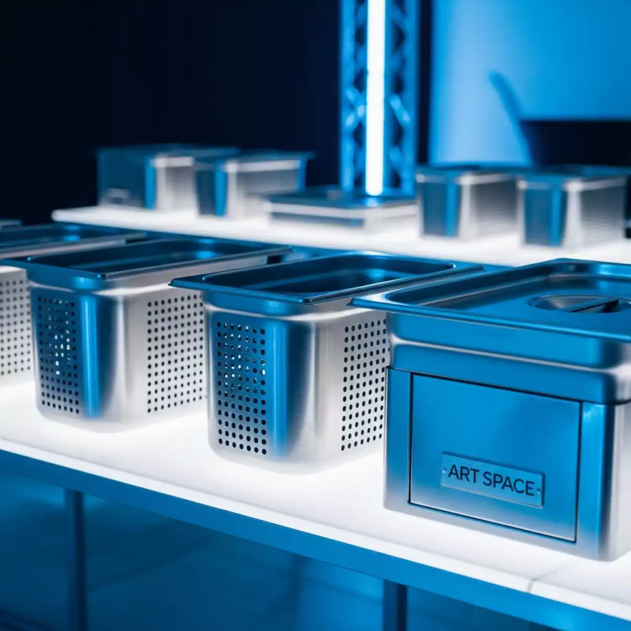 Аренда Гастроемкость перфорированная G 1 1 высота 40 мм в пляжном комплексе VinoGrad — ART SPACE