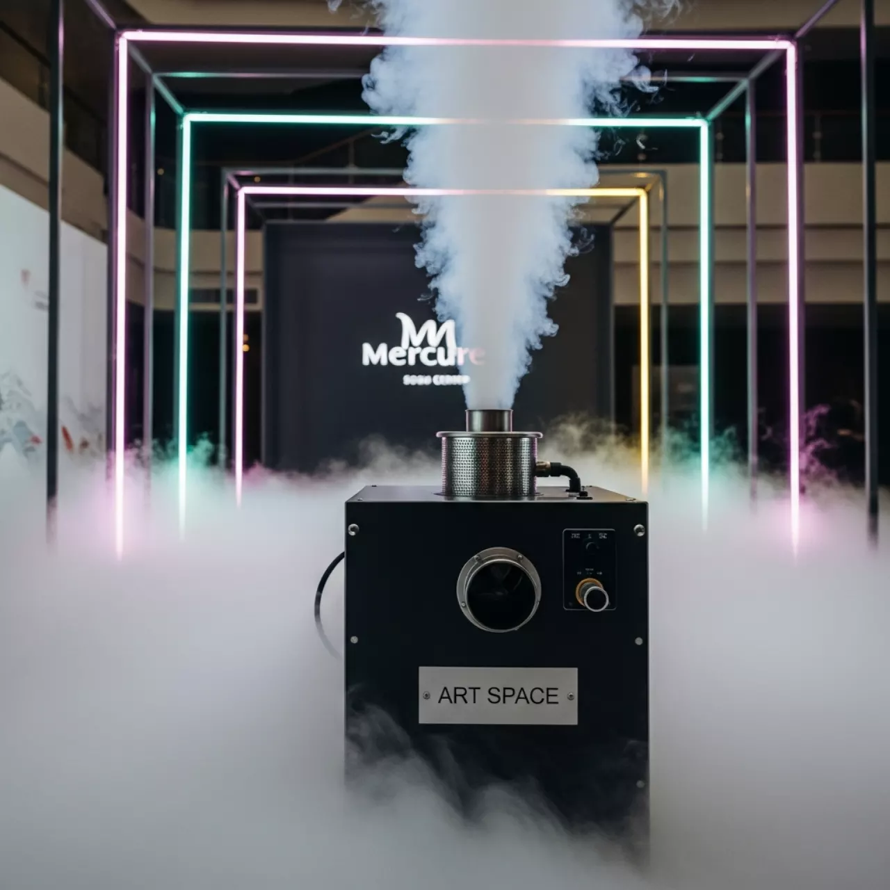 Аренда Генератор дыма для фотозоны в Mercure Сочи Центр — ART SPACE