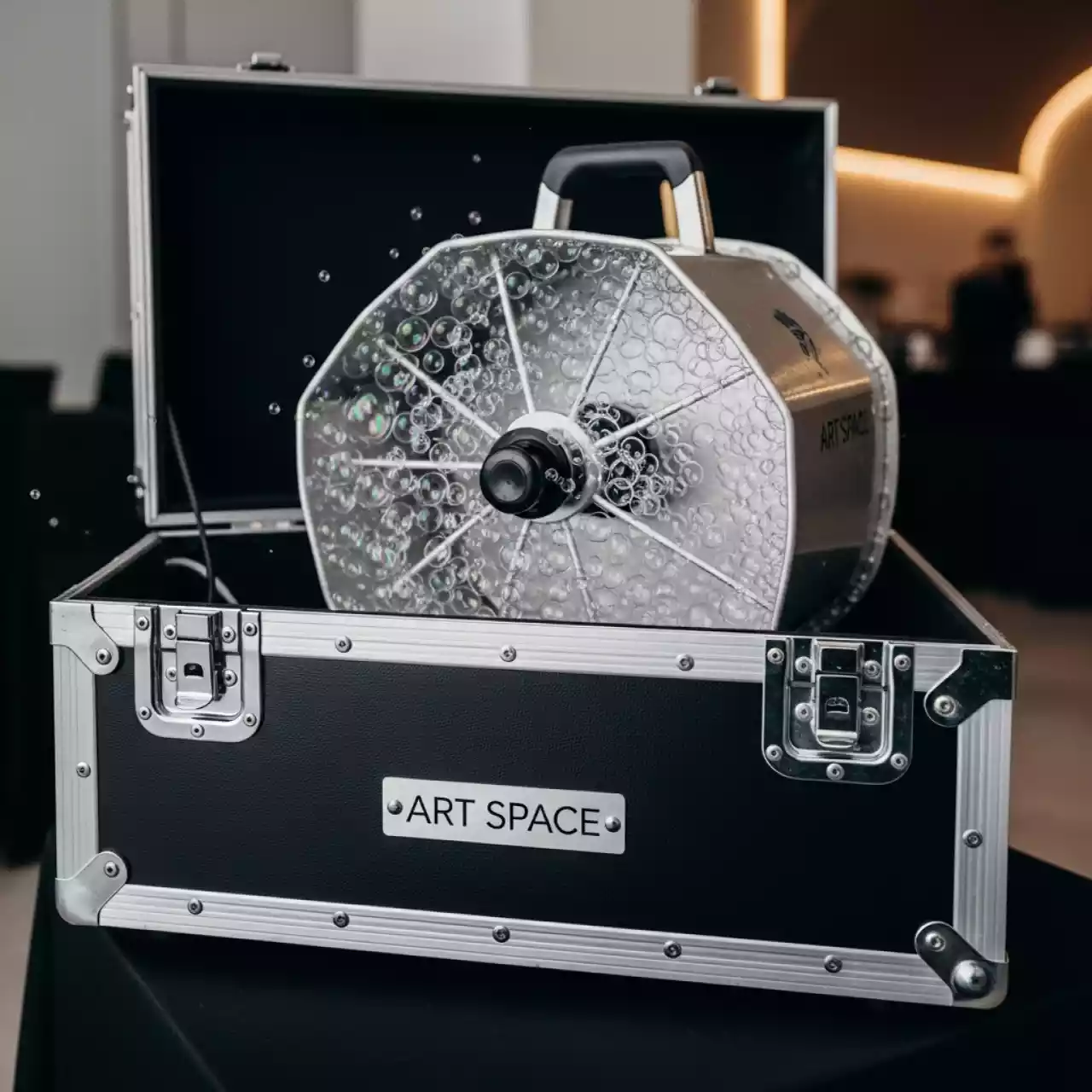 Аренда Генератор мыльных пузырей Giglio Moroder Rolling Stone 30 50 см в Керлинговом центре «Ледяной куб» — ART SPACE