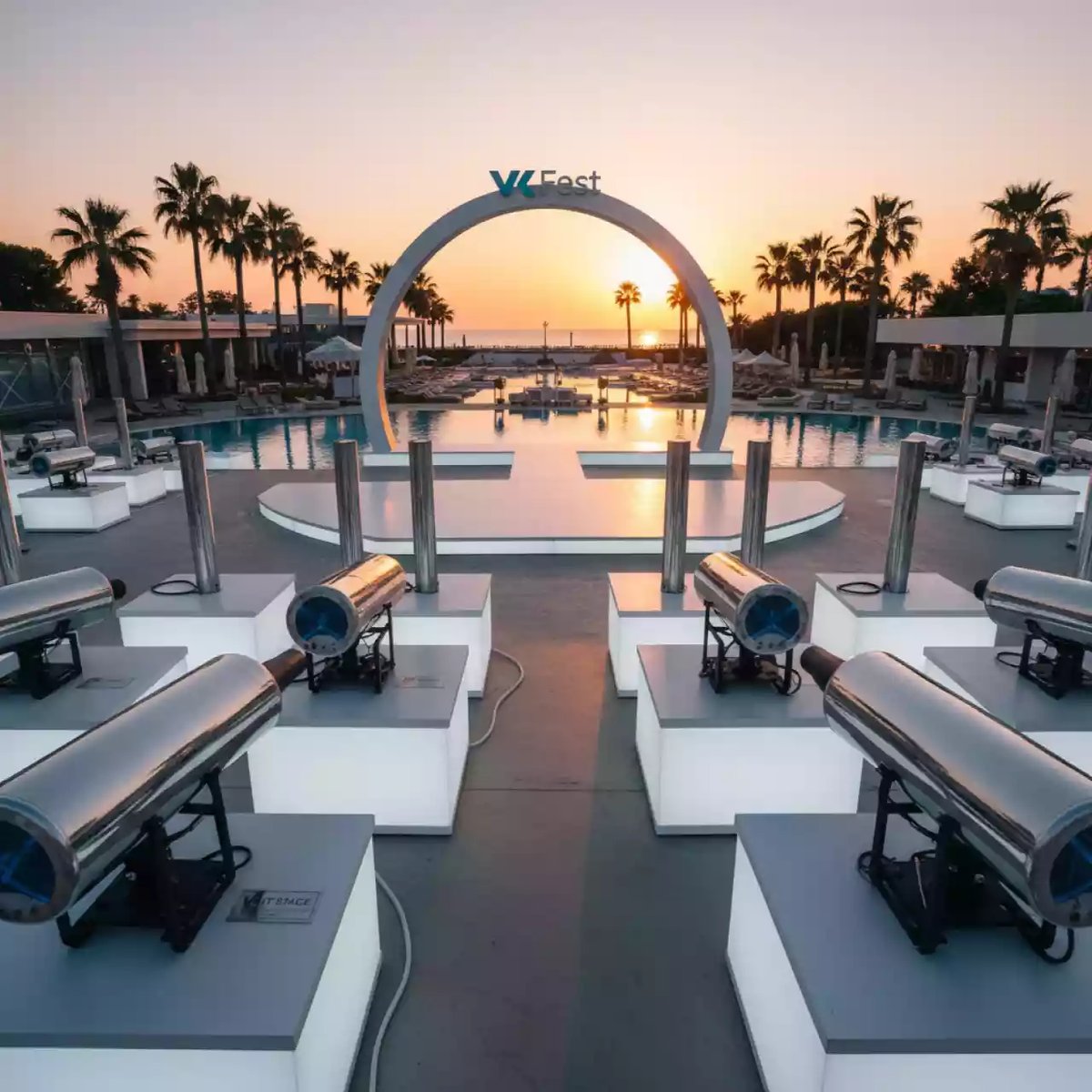 Аренда Генераторы пены снега и криоэффектов в санатории «Заполярье» — ART SPACE