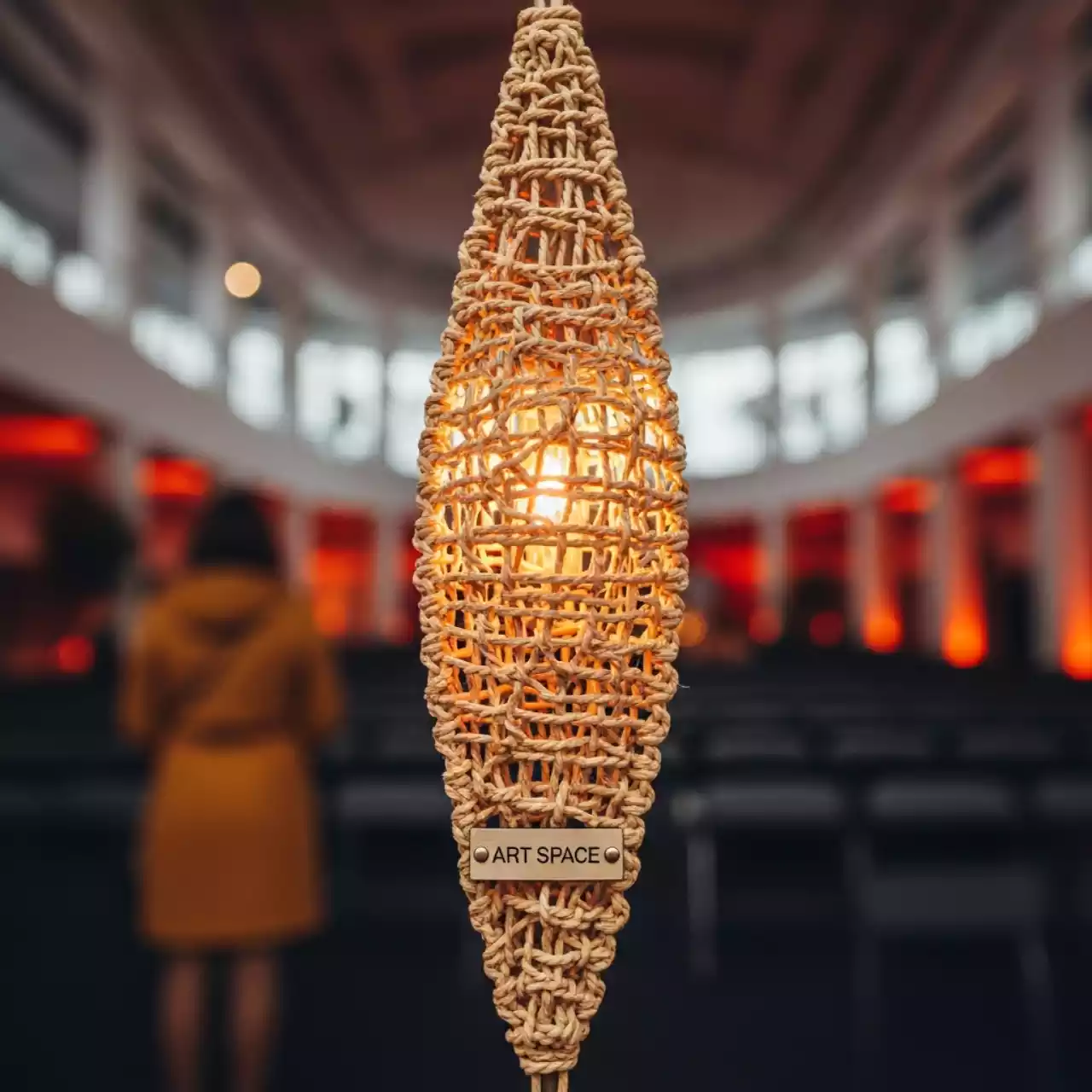 Аренда Гирлянда плетеная № 5 1 метр в ледовом дворце «Роза Хутор» — ART SPACE