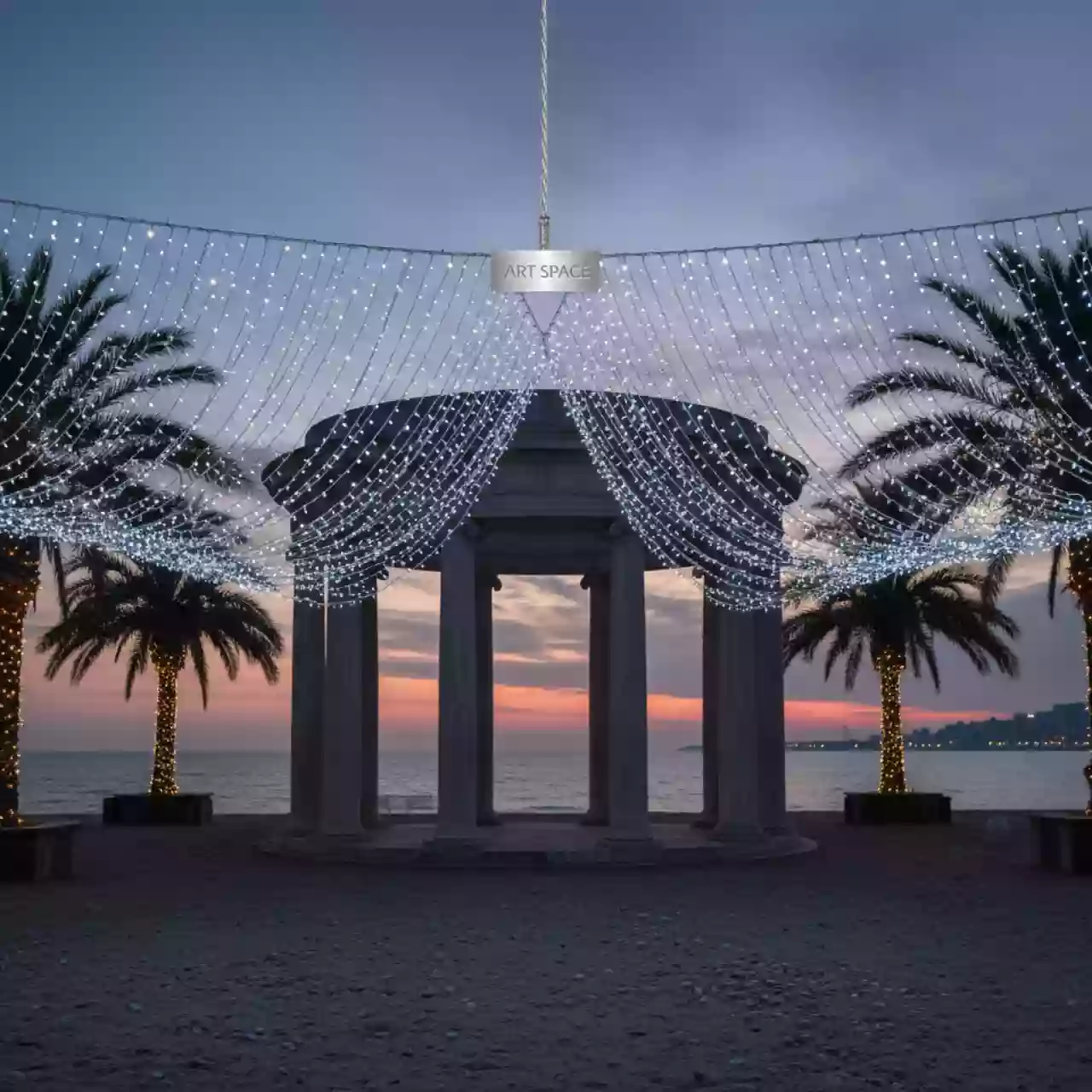 Аренда Гирлянда занавес электрическая Winter Glade 123 лампы холодный белый на пляже «Маяк» — ART SPACE