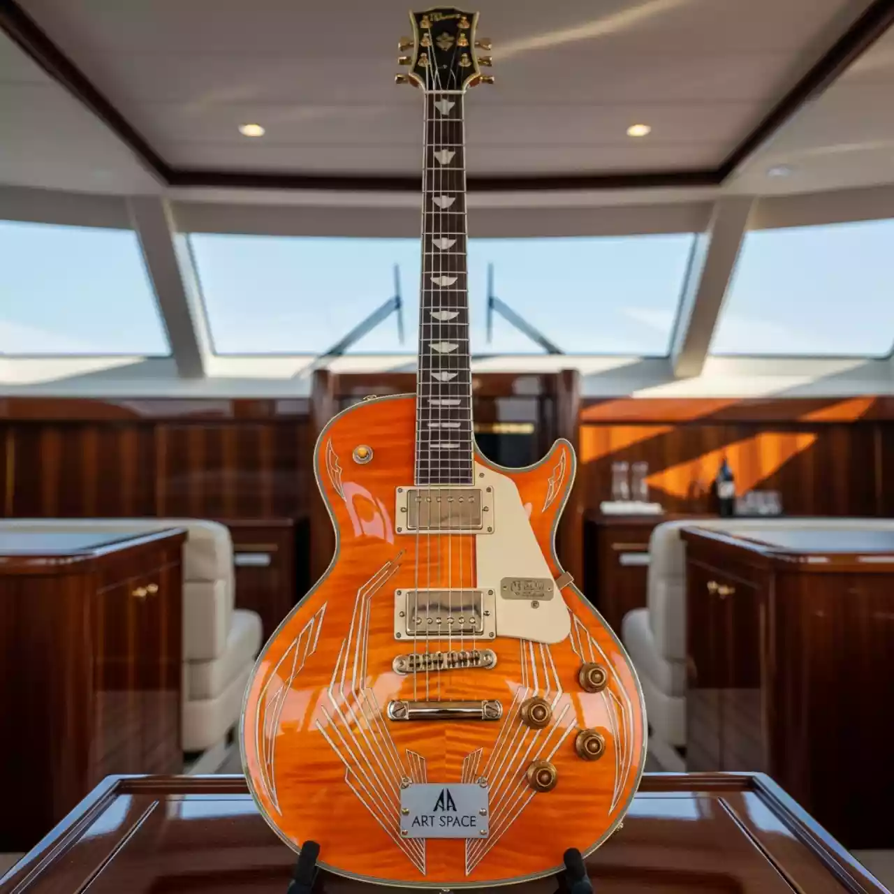 Аренда Гитара оранжевая на VIP теплоходе (Морпорт Сочи) — ART SPACE