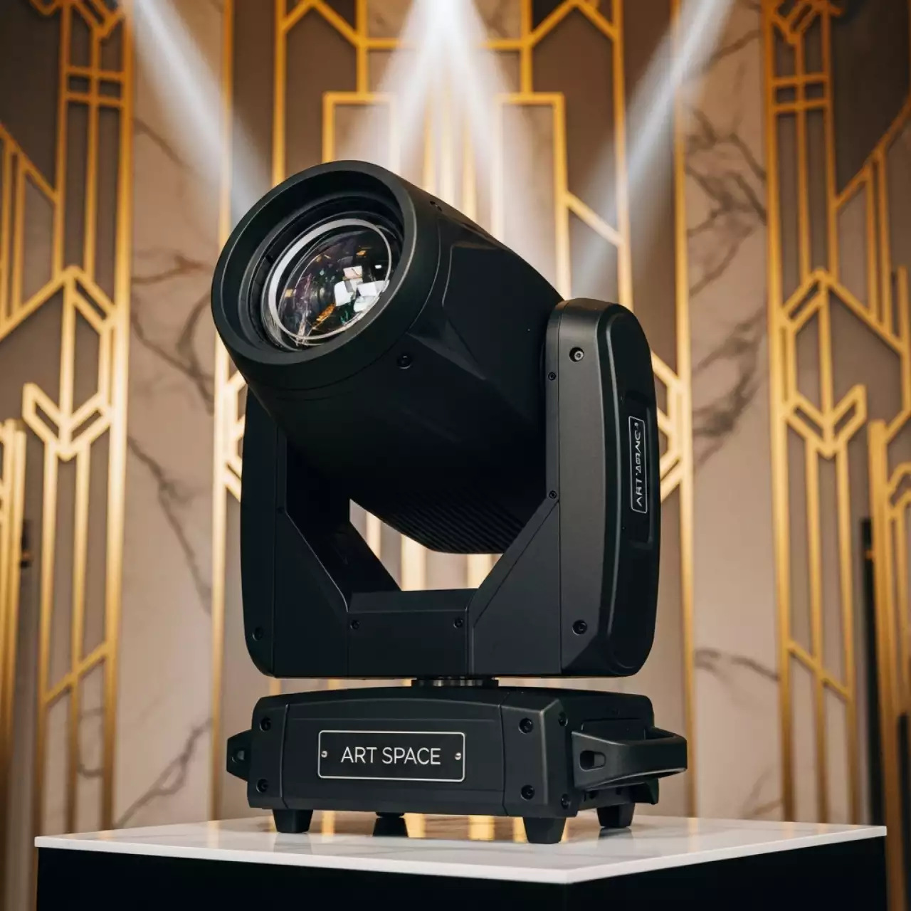 Аренда Голова вращающаяся Vari Lite VL wash в Cosmos Sochi Hotel — ART SPACE