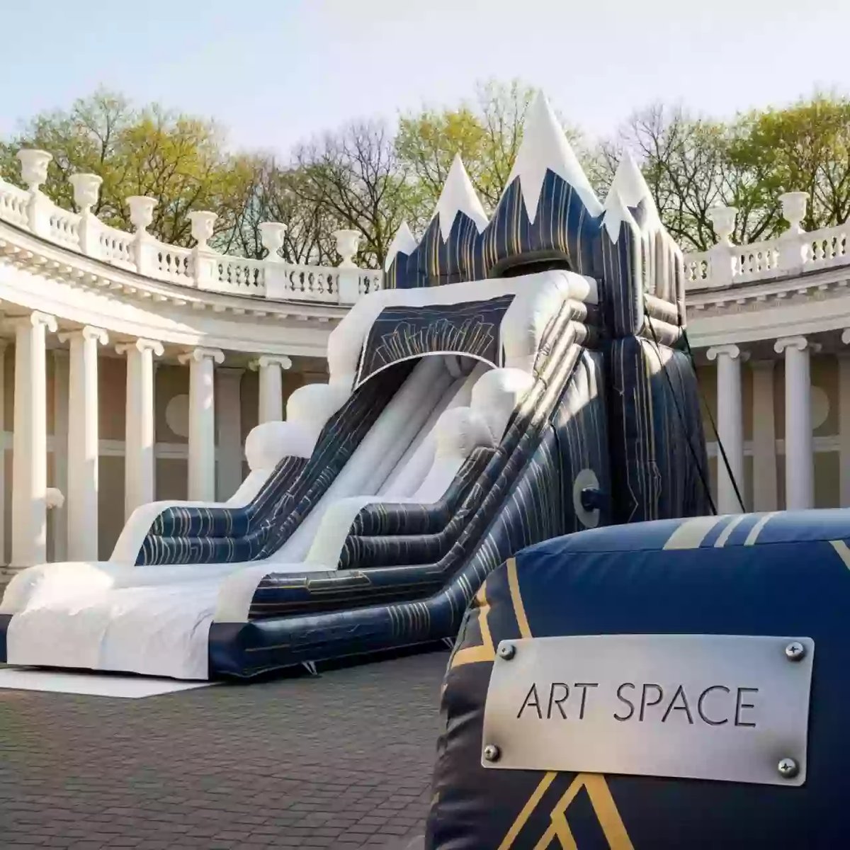 Аренда Горка надувная альпы в усадьбе Голицына — ART SPACE