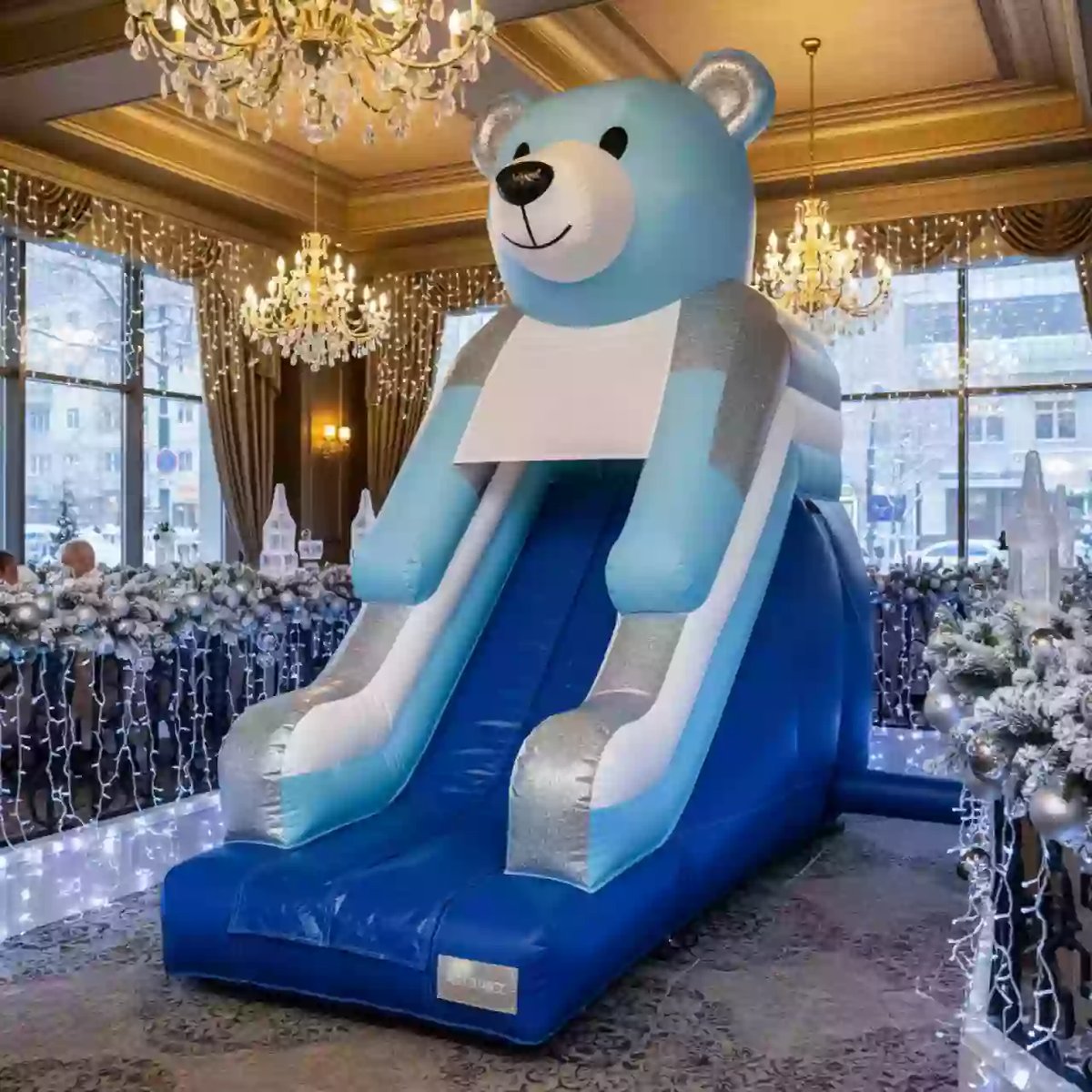 Аренда Горка надувная мишка в ресторане «Магадан» — ART SPACE