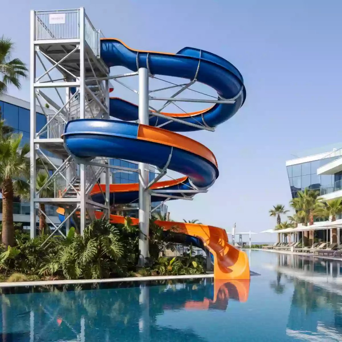 Аренда Горка водная Стелла в Radisson Blu Resort & Congress Centre — ART SPACE