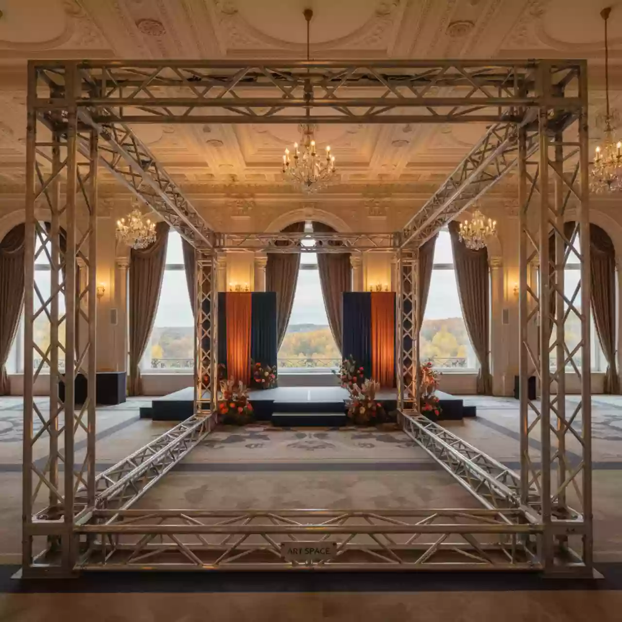 Аренда Граунд Soundking SKDA 011 в отеле Radisson Lazurnaya — ART SPACE