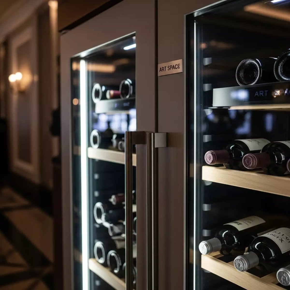 Аренда Холодильник винный шкаф в казино «Сочи» — ART SPACE